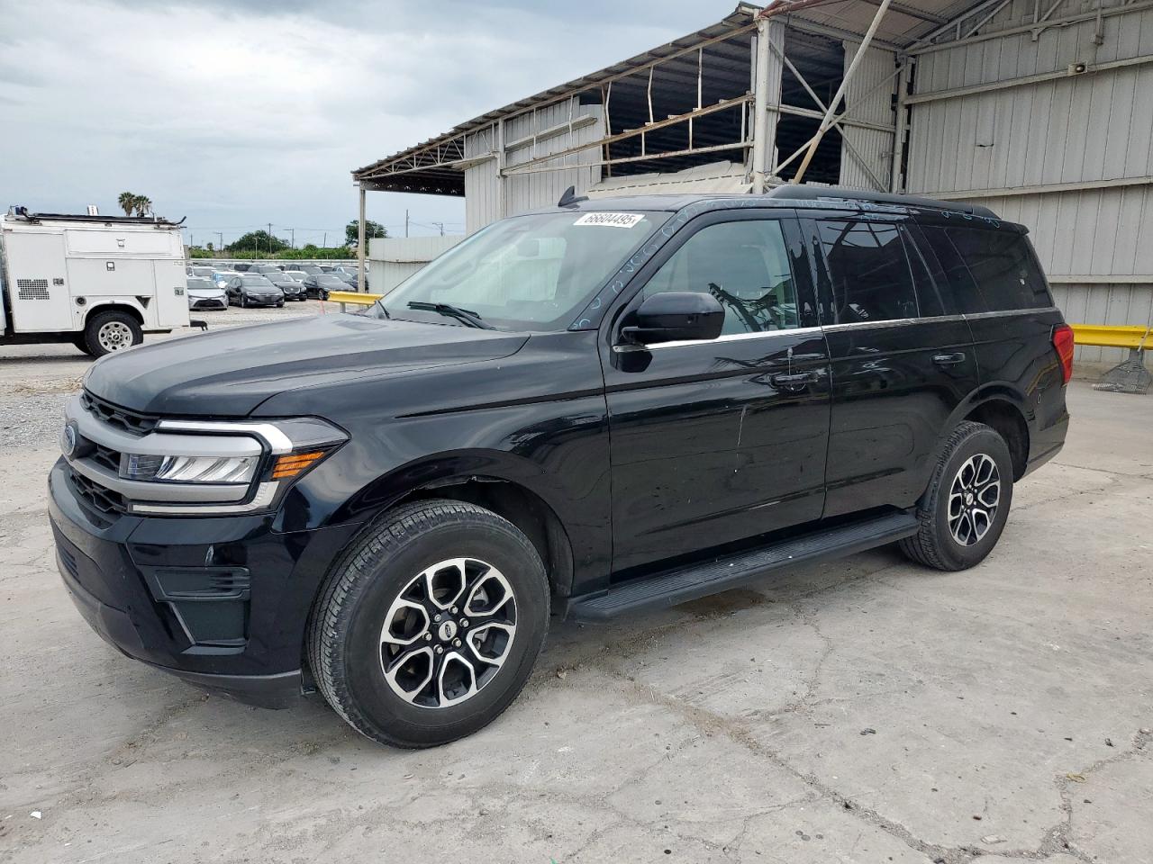 FORD EXPEDITION 2023