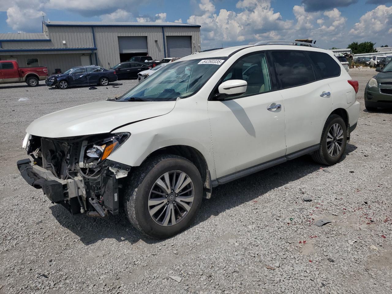NISSAN PATHFINDER 2017