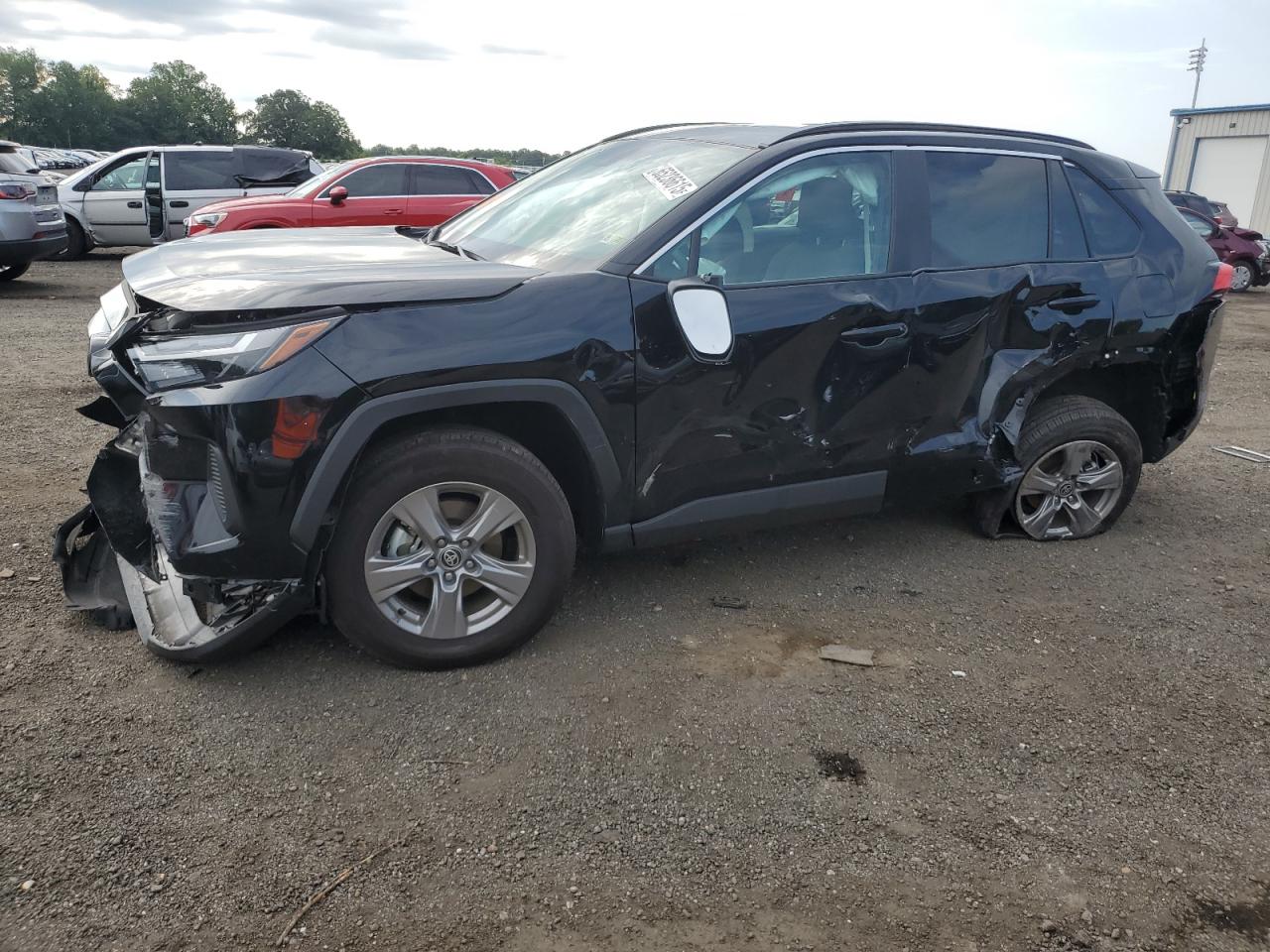TOYOTA RAV4 XLE 2024