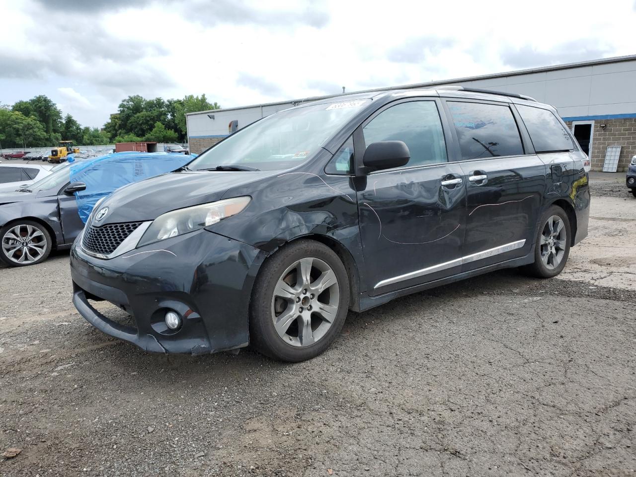 TOYOTA SIENNA SPO 2014