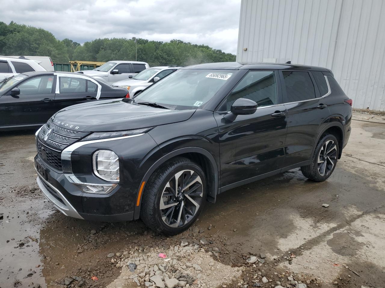 MITSUBISHI OUTLANDER 2024