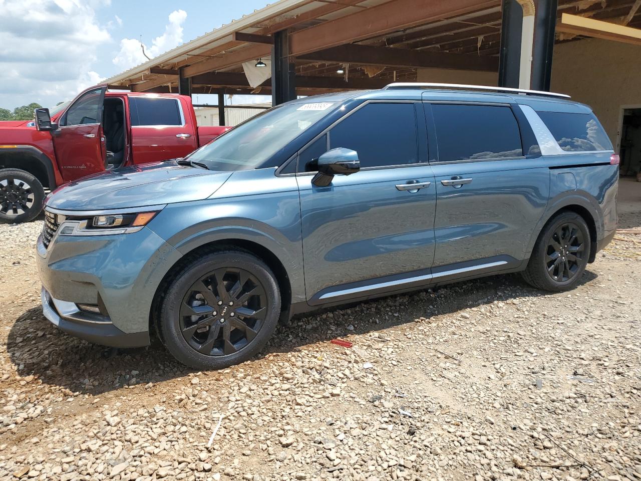 KIA CARNIVAL S 2023