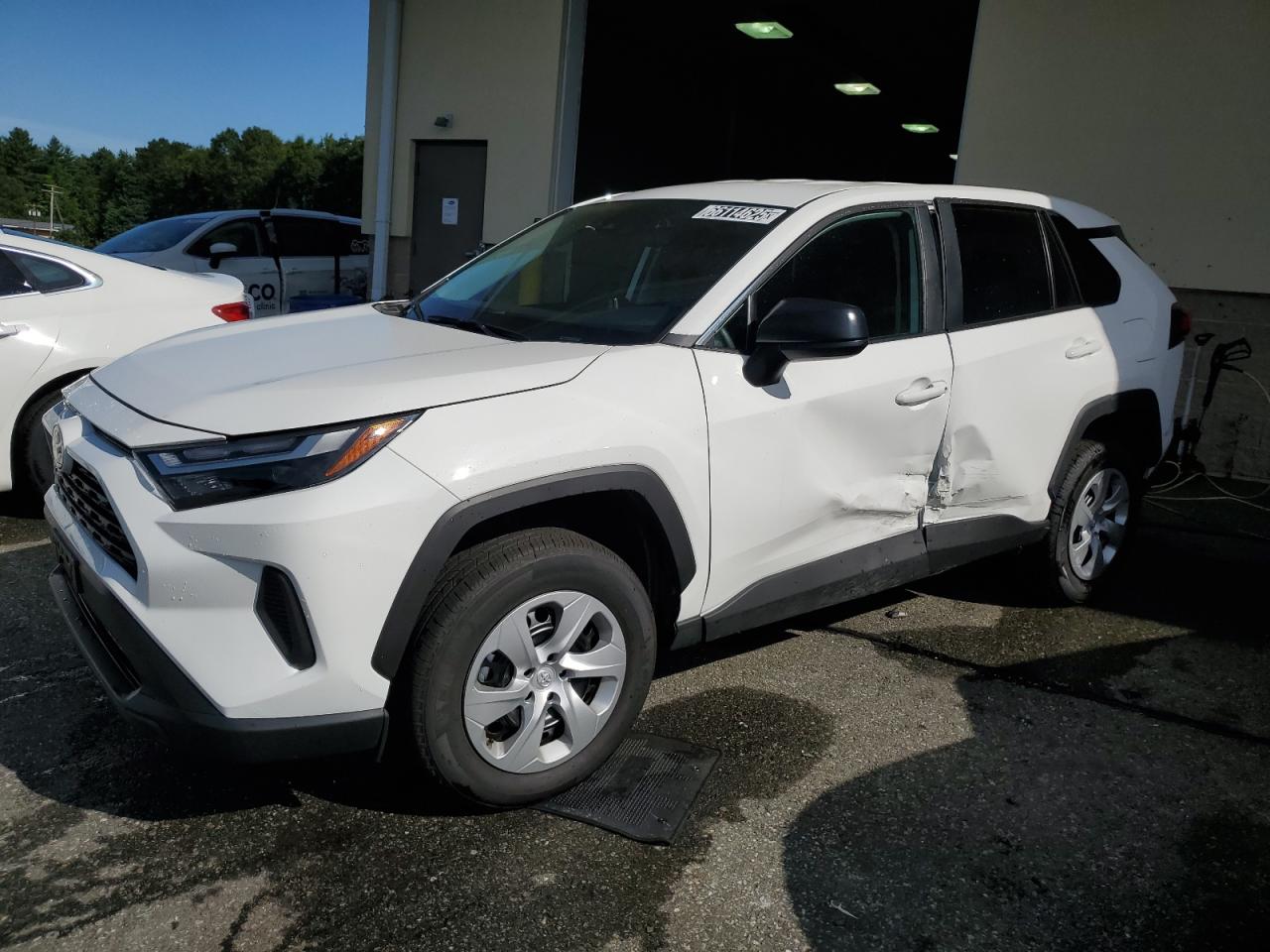 TOYOTA RAV4 LE 2025