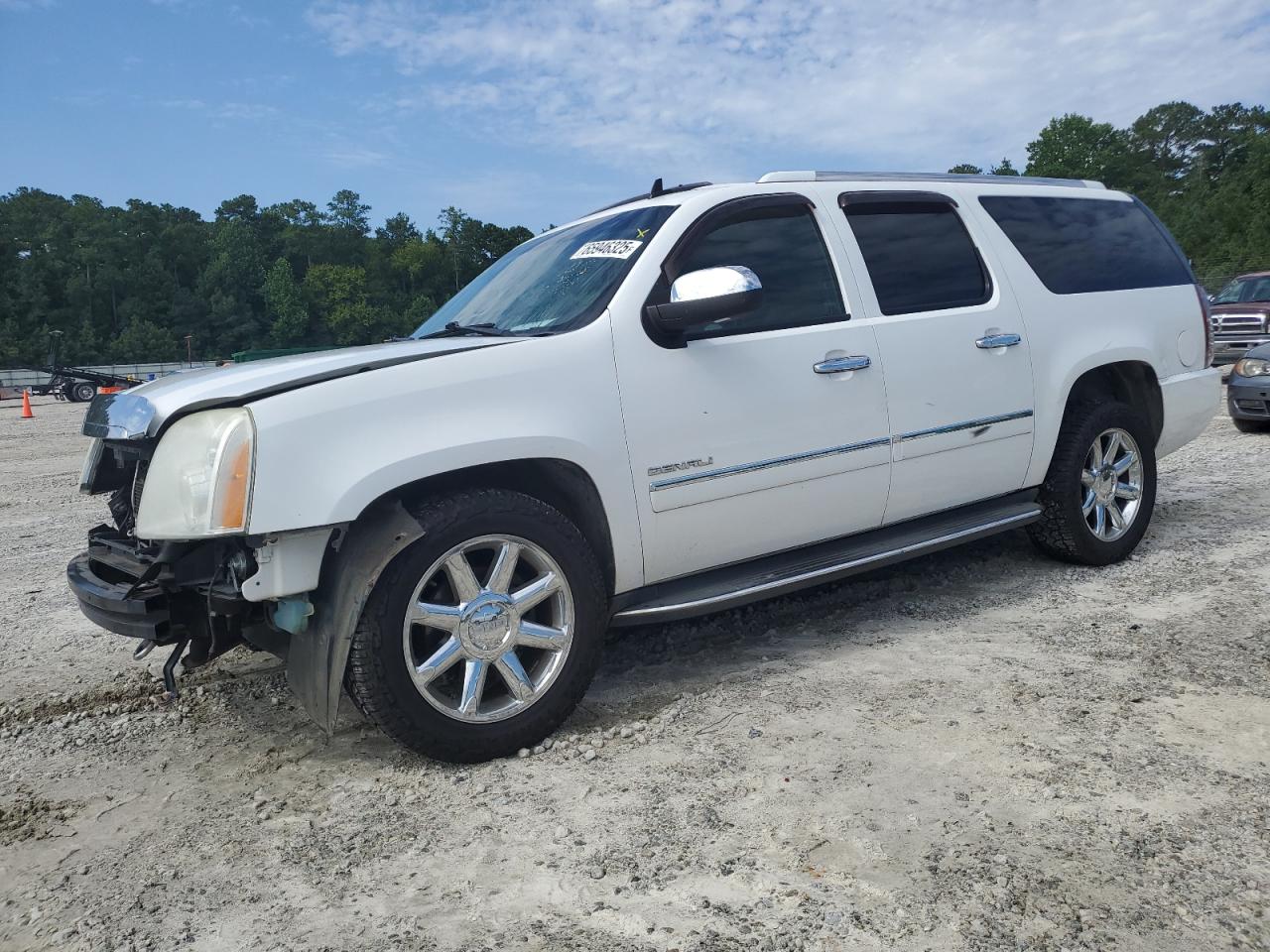 GMC YUKON XL D 2013