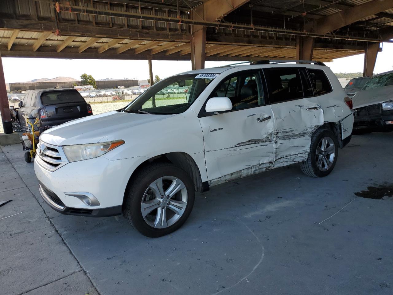 TOYOTA HIGHLANDER 2013