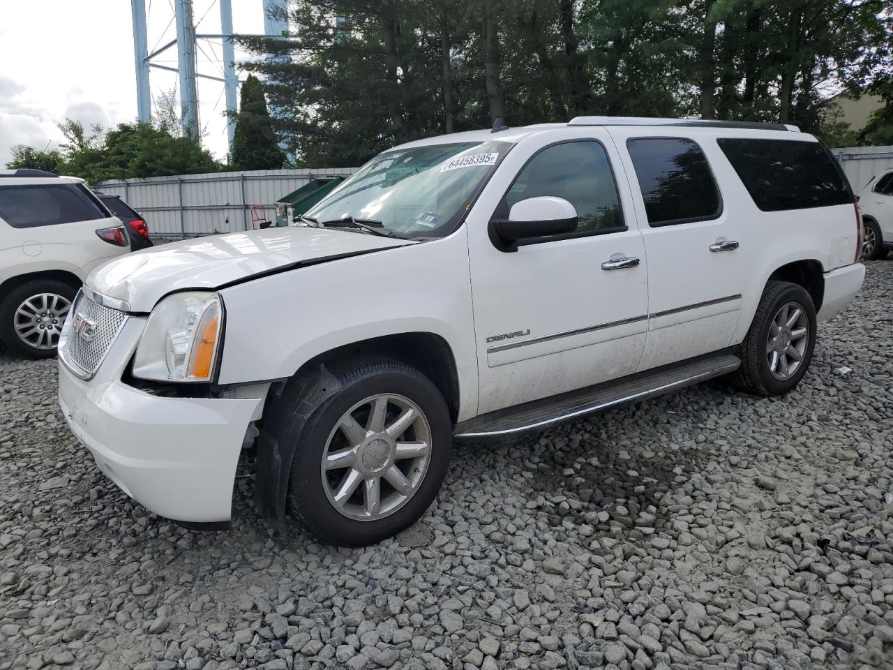 GMC YUKON XL D 2011
