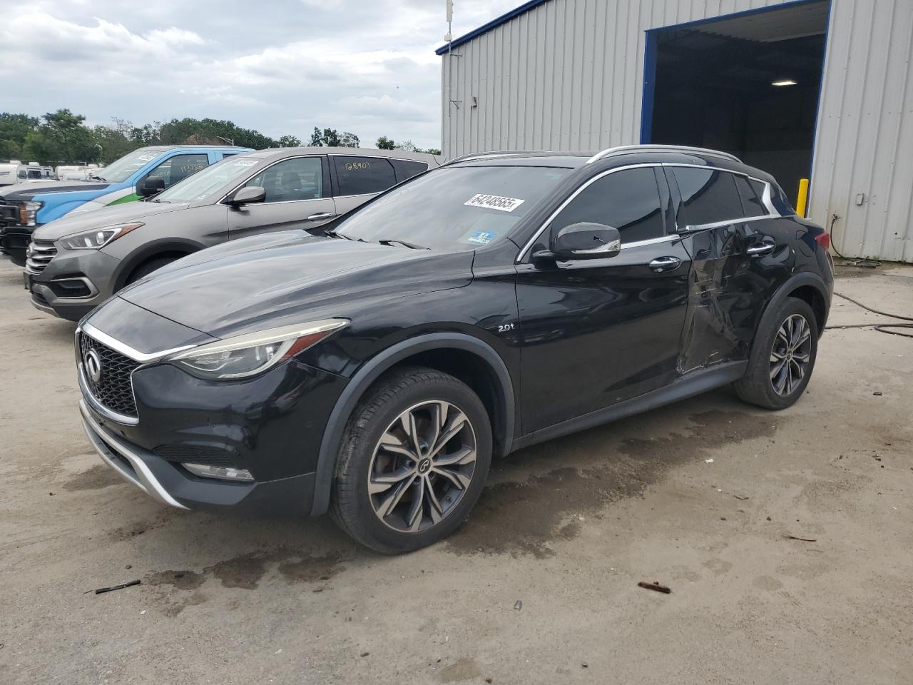 INFINITI QX30 BASE 2018