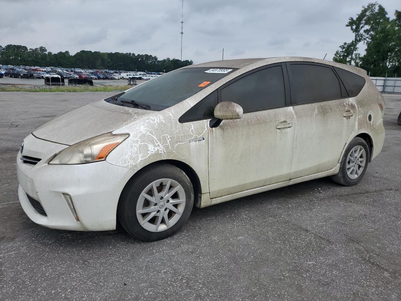 TOYOTA PRIUS V 2013