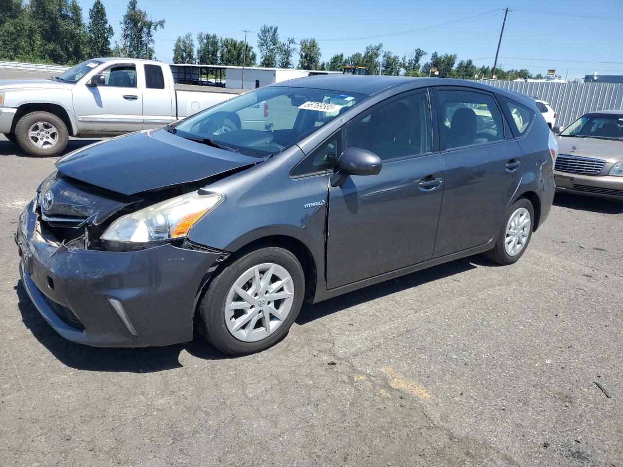 TOYOTA PRIUS V 2012