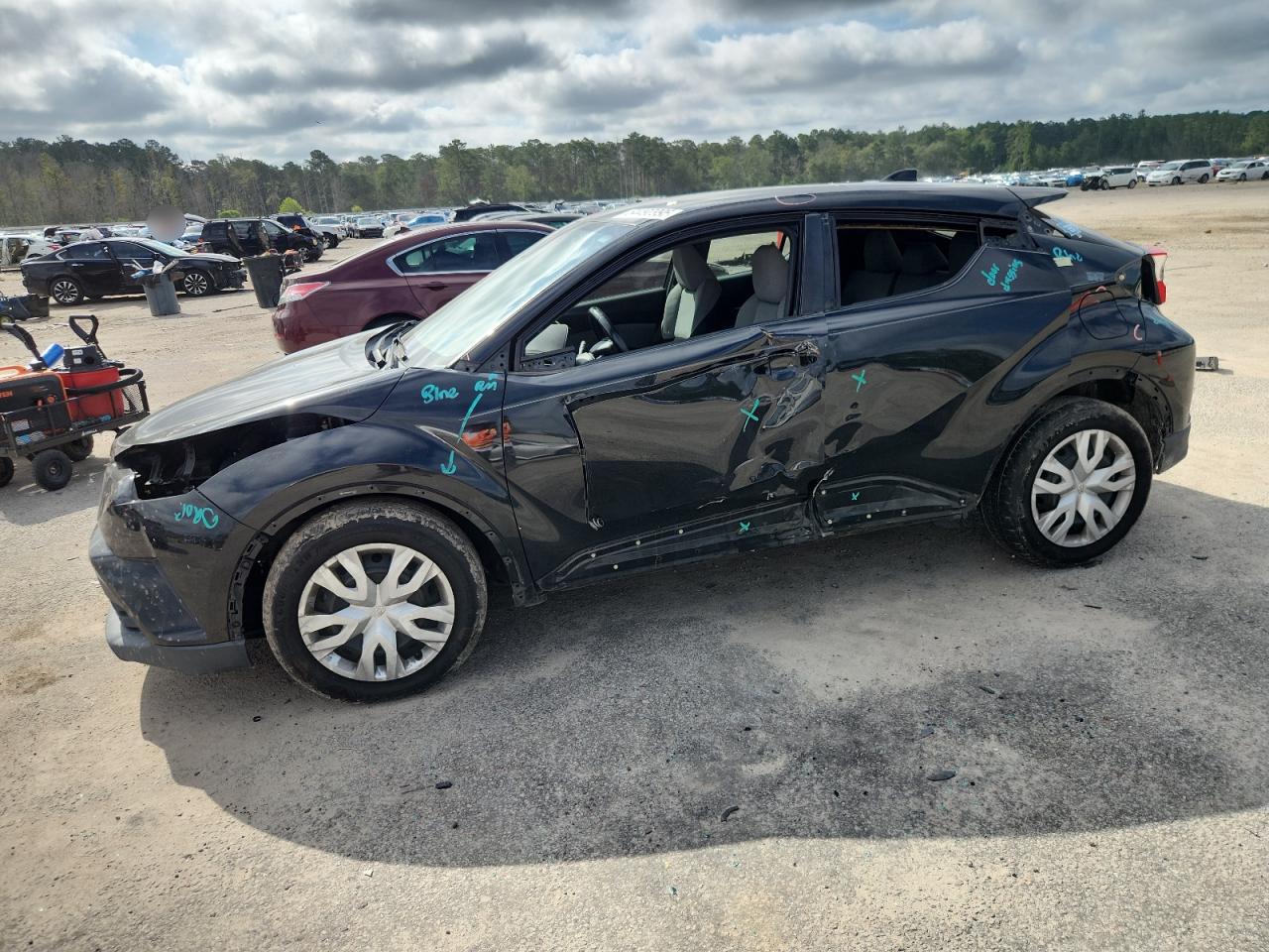 TOYOTA C-HR XLE 2019