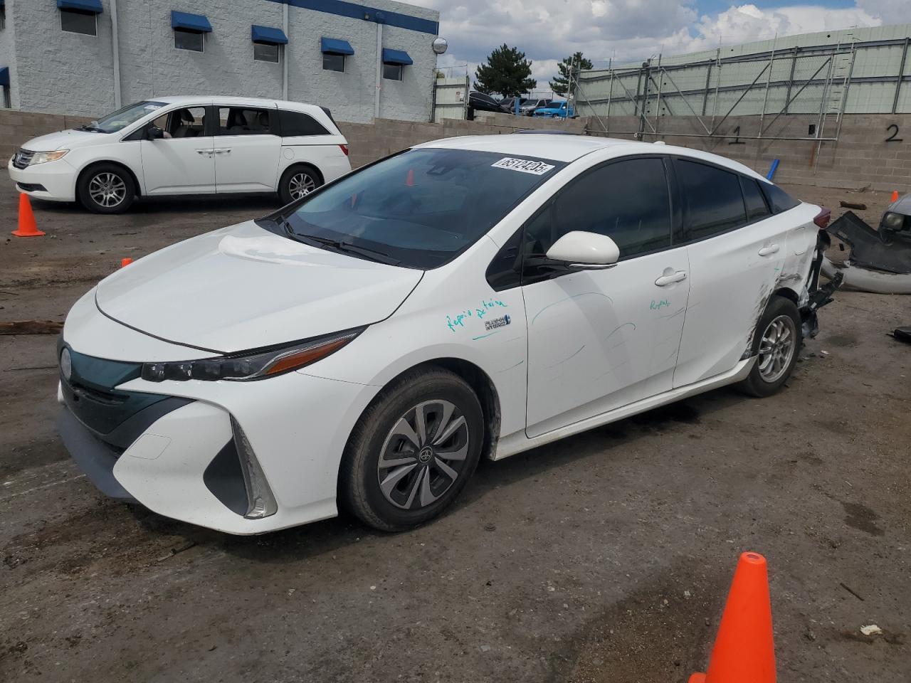 TOYOTA PRIUS PRIME 2017