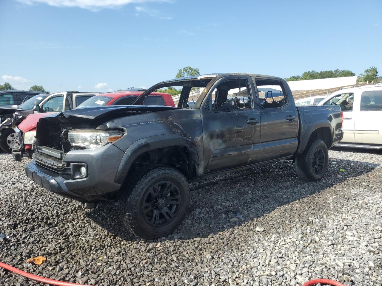 TOYOTA TACOMA DOU 2017