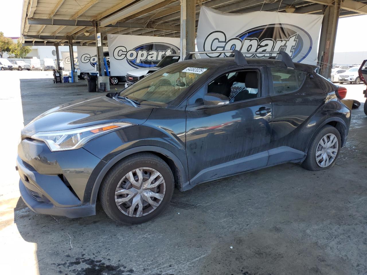 TOYOTA C-HR XLE 2019