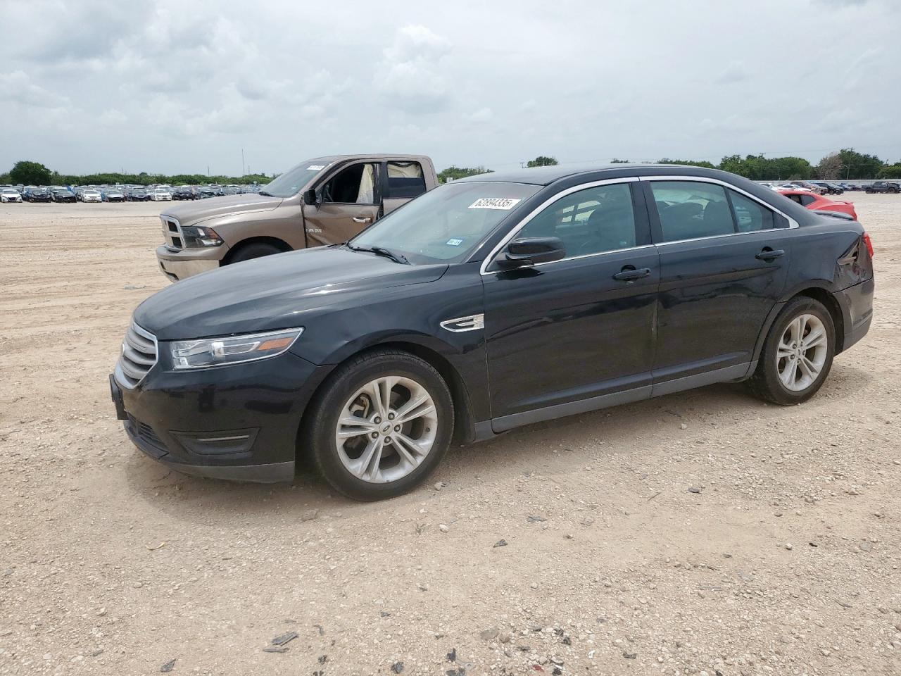 FORD TAURUS SEL 2016