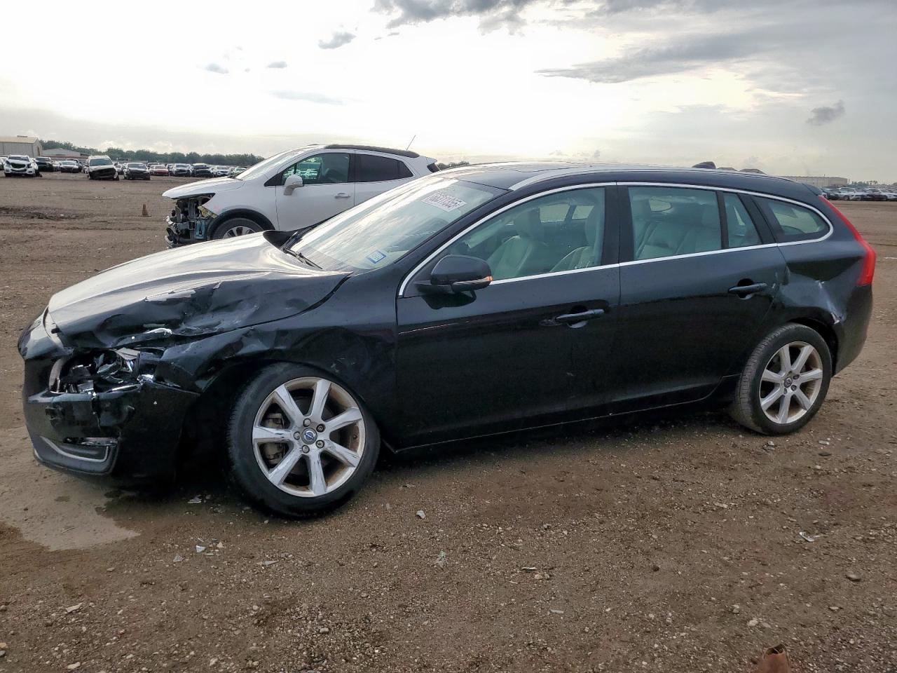 VOLVO V60 T5 PRE 2017