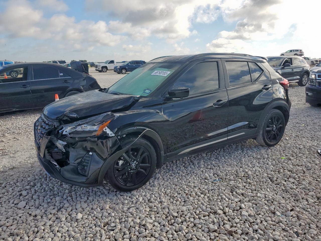 NISSAN KICKS SR 2023