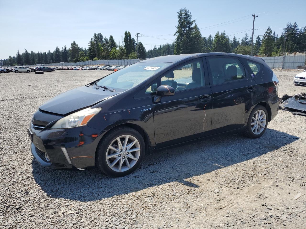 TOYOTA PRIUS V 2013