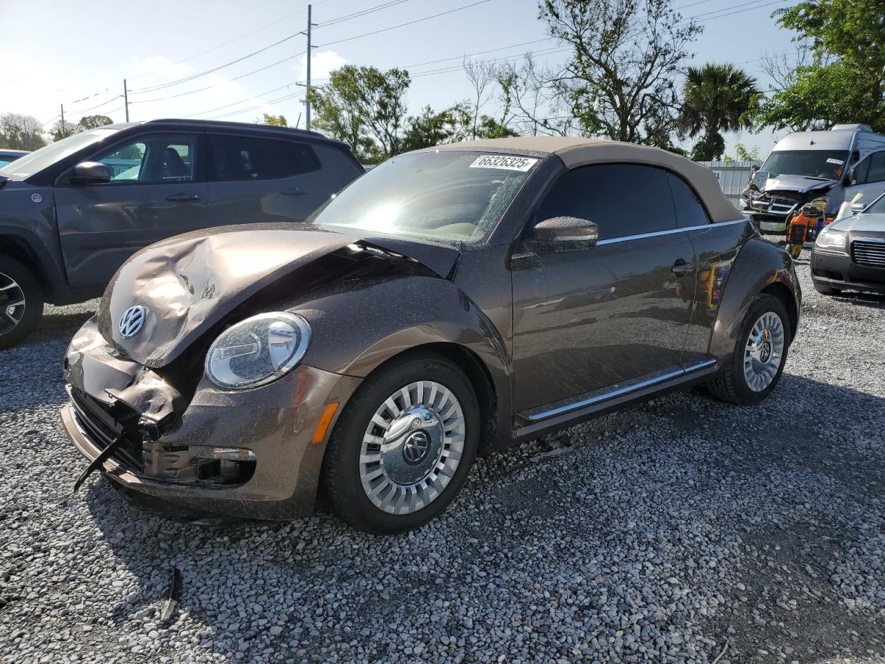 VOLKSWAGEN BEETLE 2013