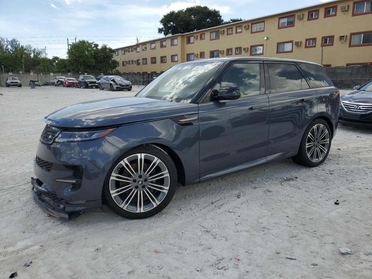 LAND ROVER RANGE ROVER SPORT 2025