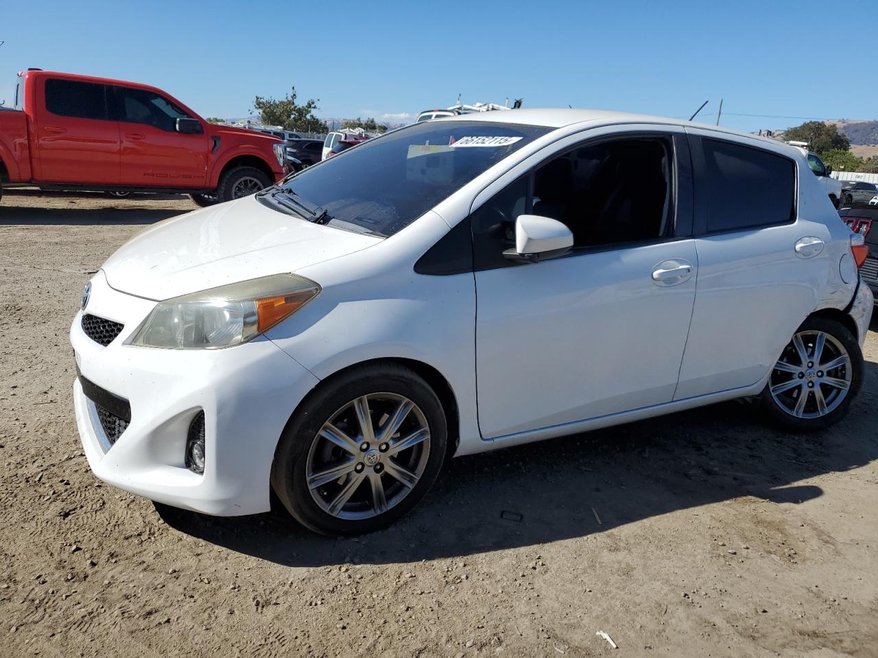 TOYOTA YARIS 2012