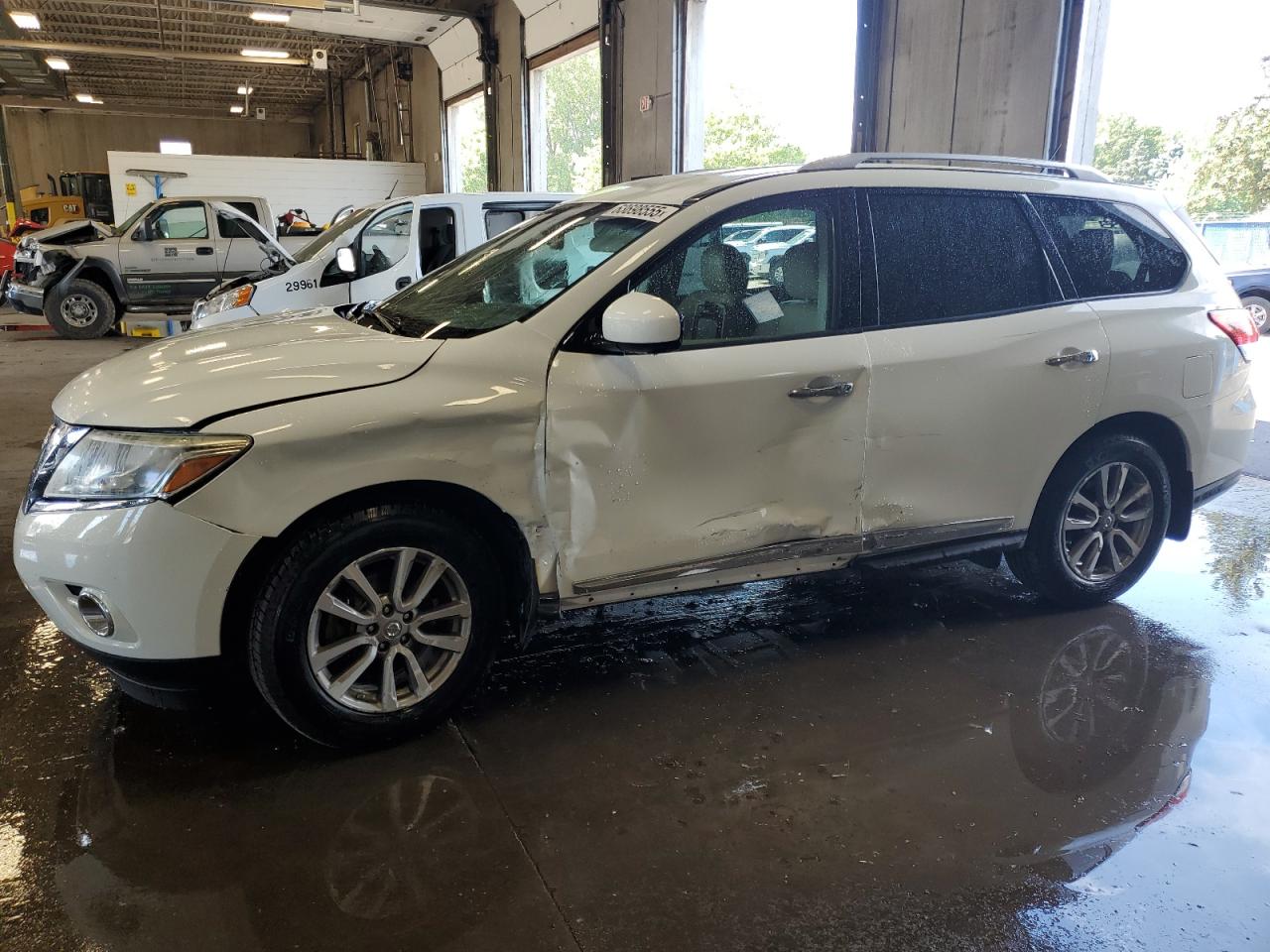 NISSAN PATHFINDER 2015