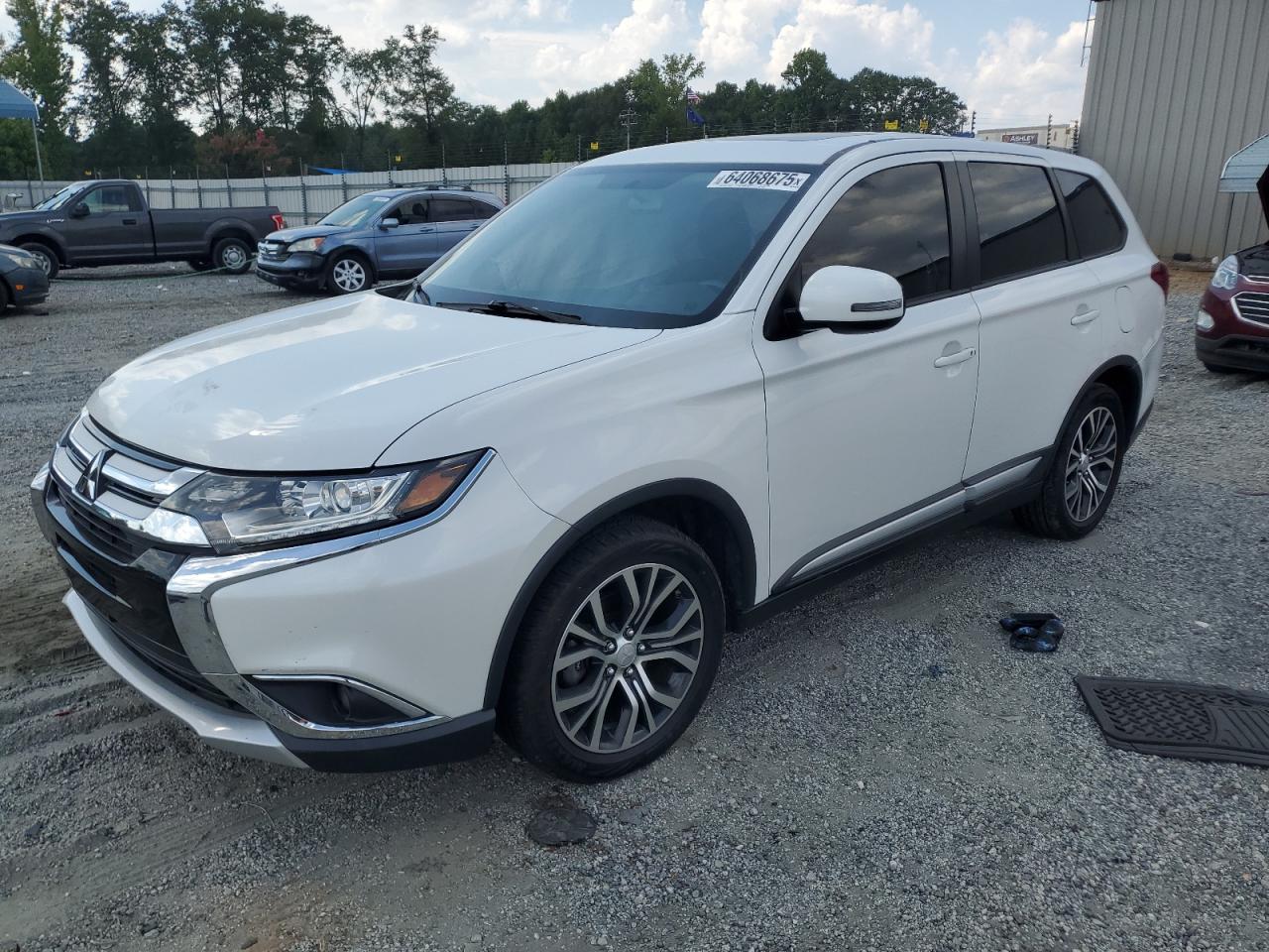 MITSUBISHI OUTLANDER 2017