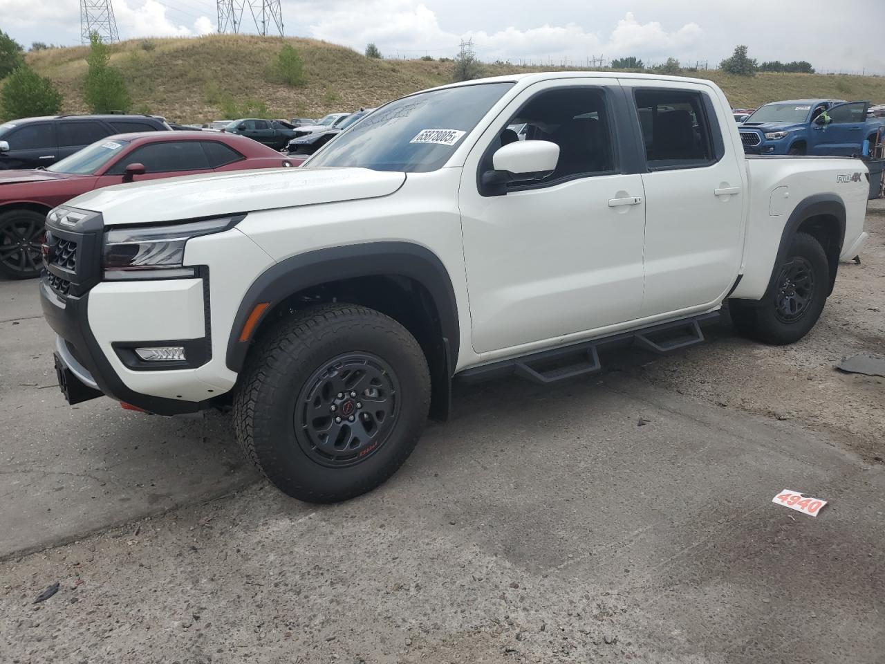 NISSAN FRONTIER SV 2025