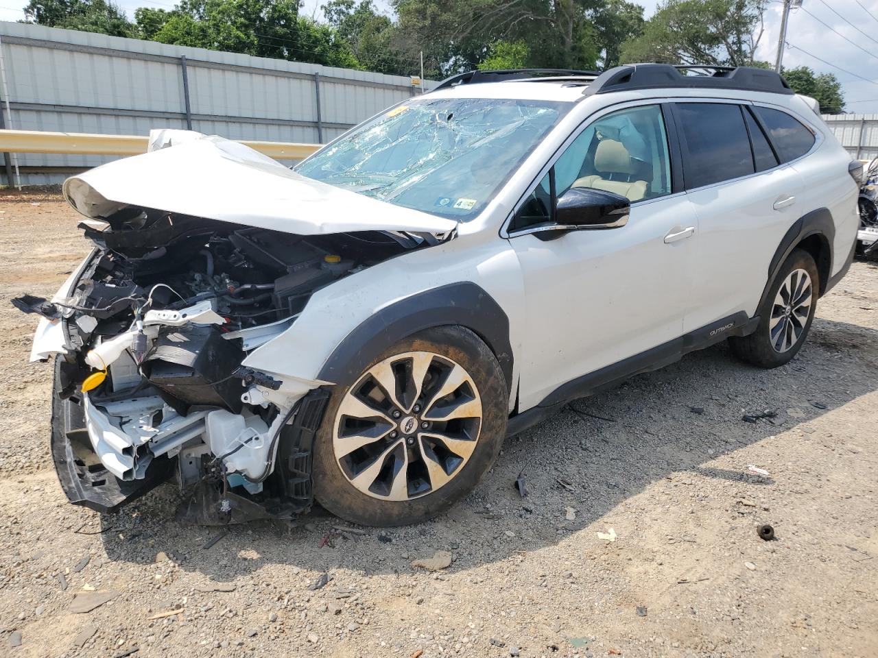 SUBARU OUTBACK 2024