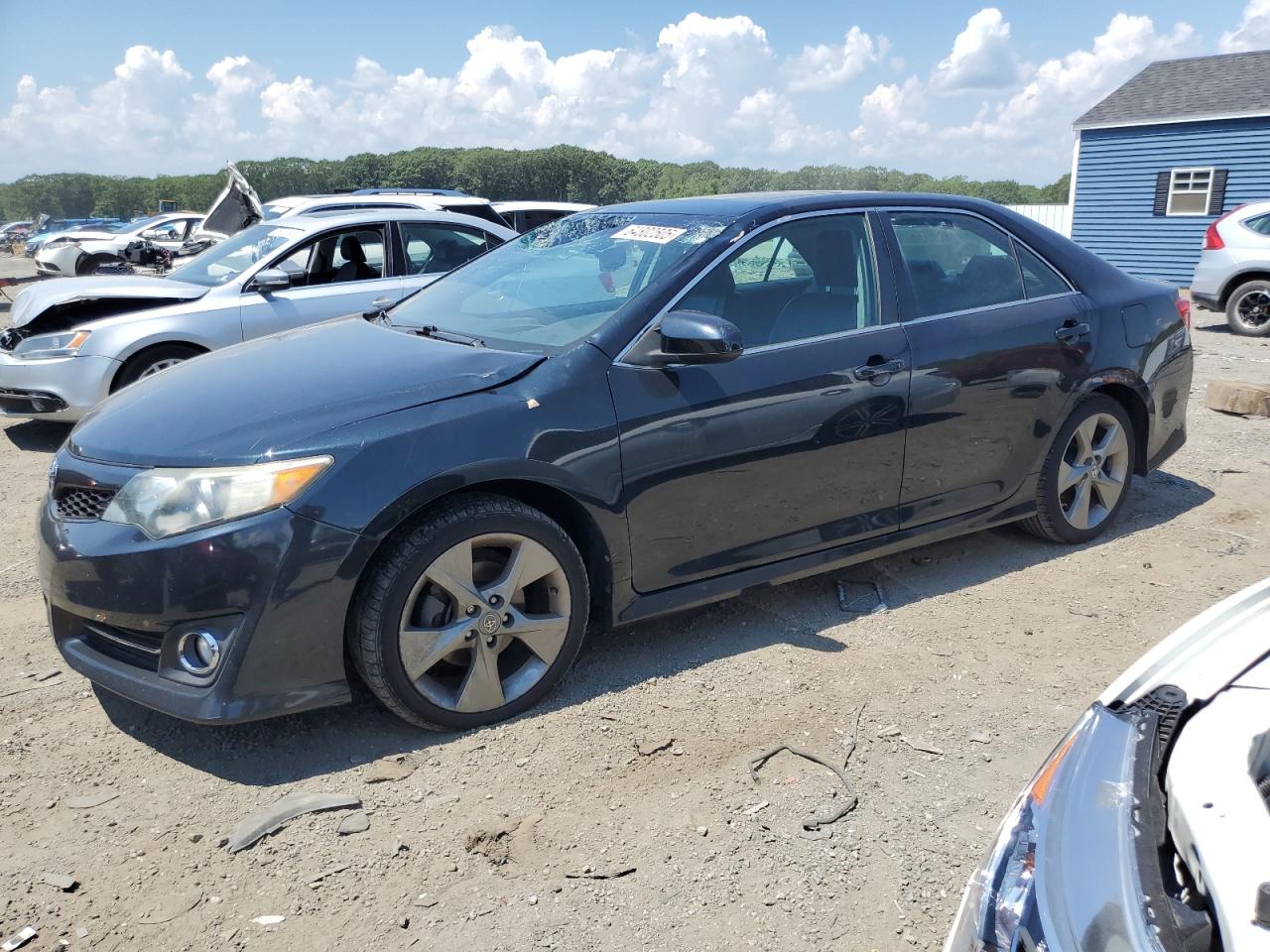 TOYOTA CAMRY SE 2012