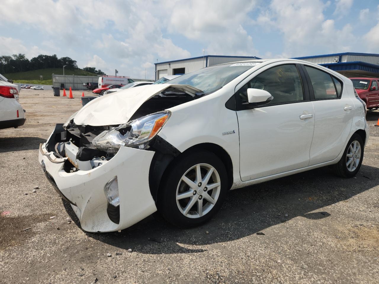 TOYOTA PRIUS C 2016