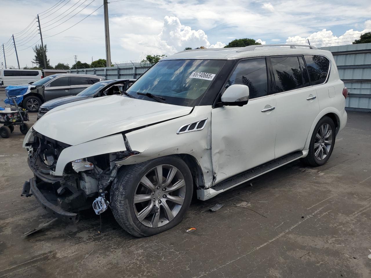 INFINITI QX56 2013