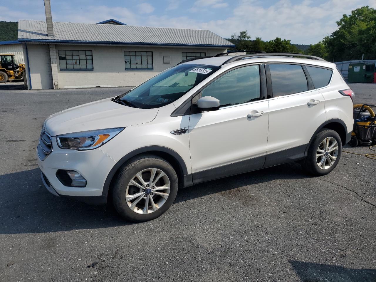 FORD ESCAPE SE 2018