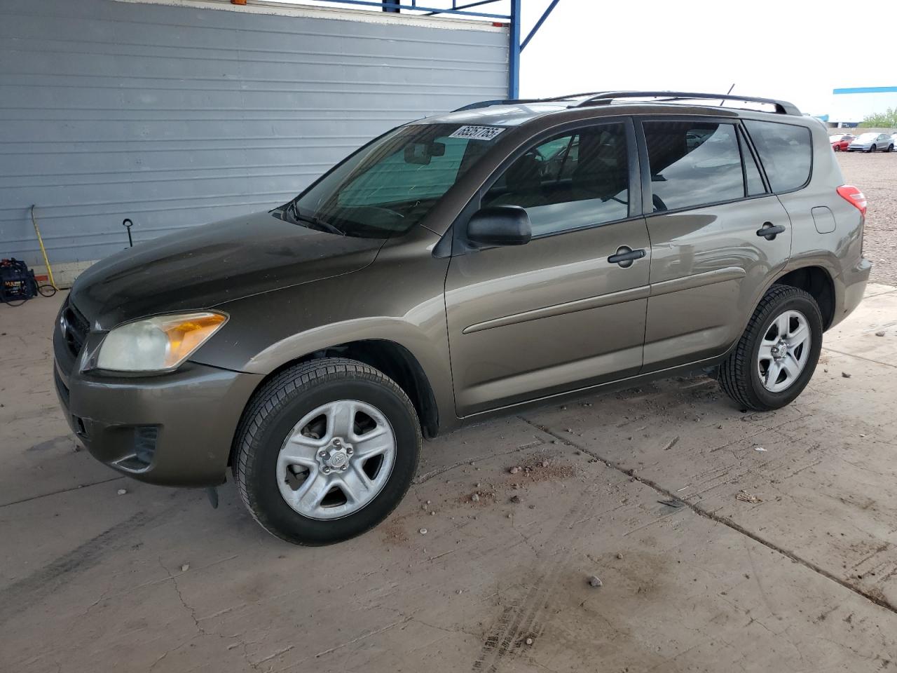 TOYOTA RAV4 2011