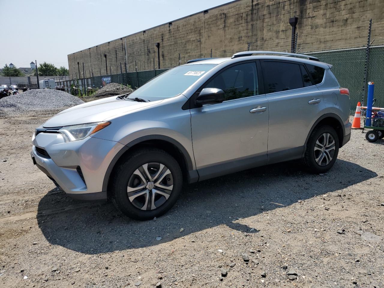 TOYOTA RAV4 LE 2017