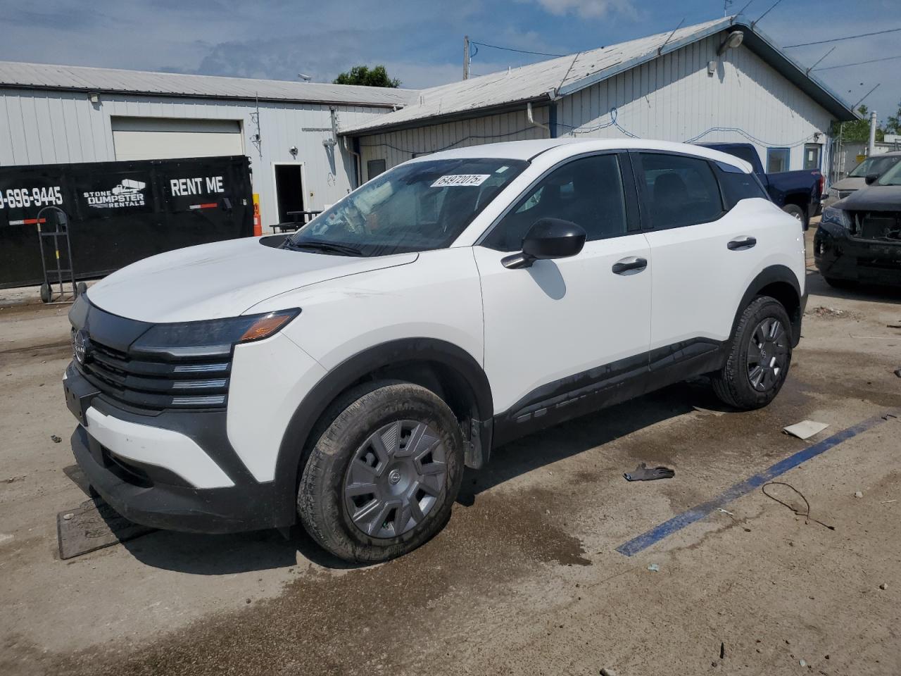 NISSAN KICKS 2025