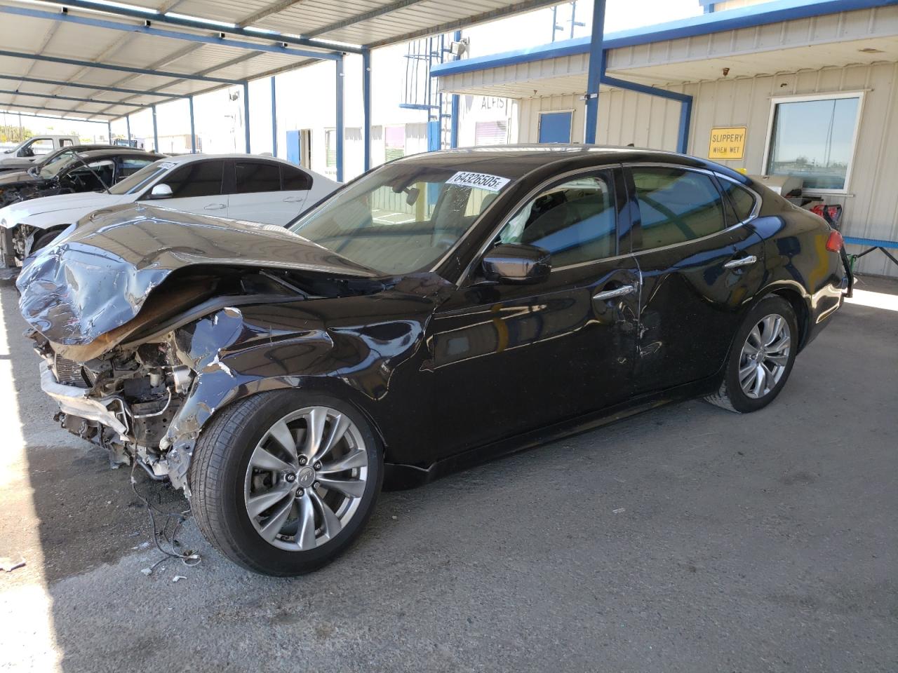 INFINITI M37 2013