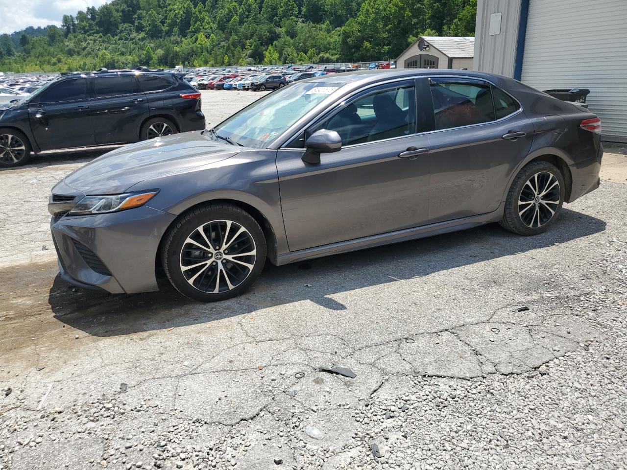 TOYOTA CAMRY SE 2020