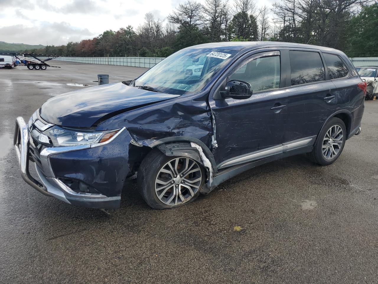 MITSUBISHI OUTLANDER 2016