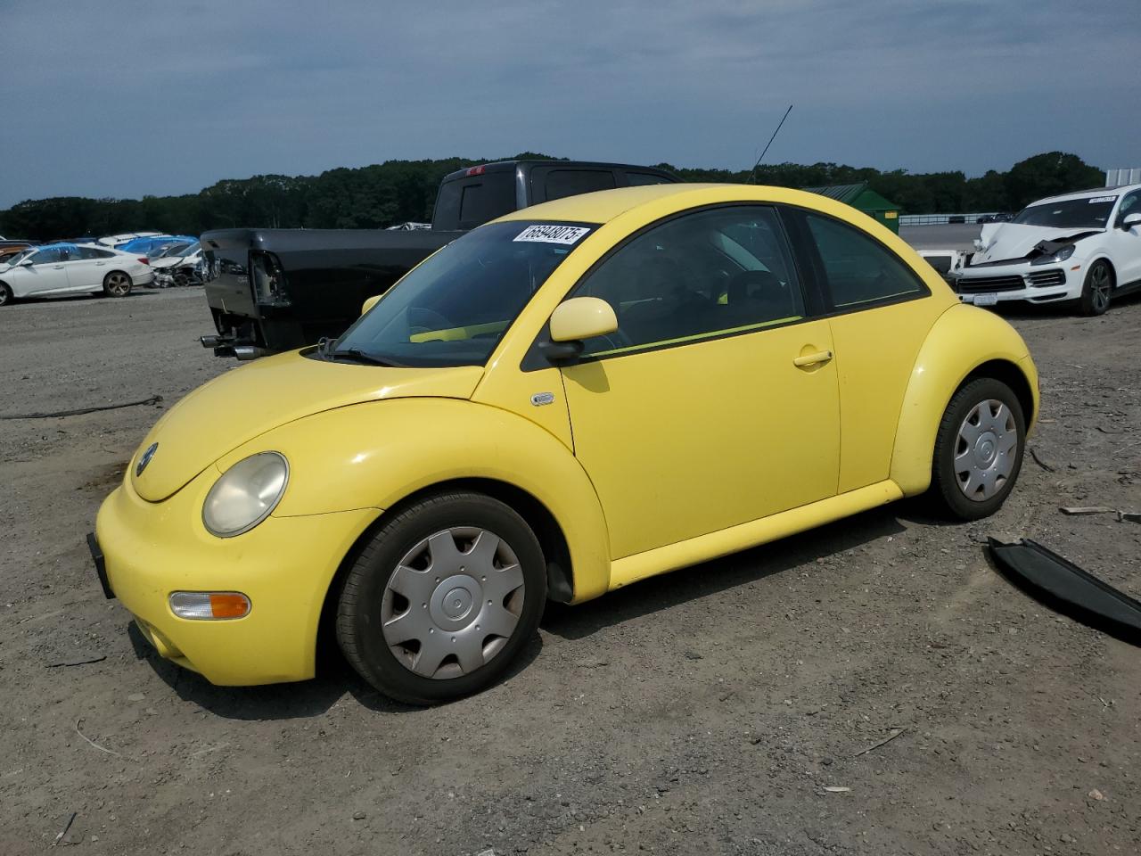 VOLKSWAGEN BEETLE 2000