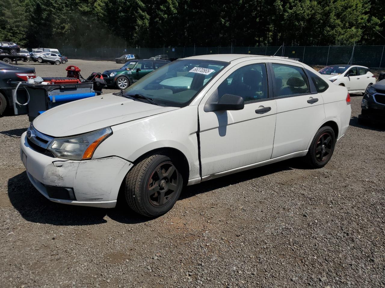 FORD FOCUS SE 2010