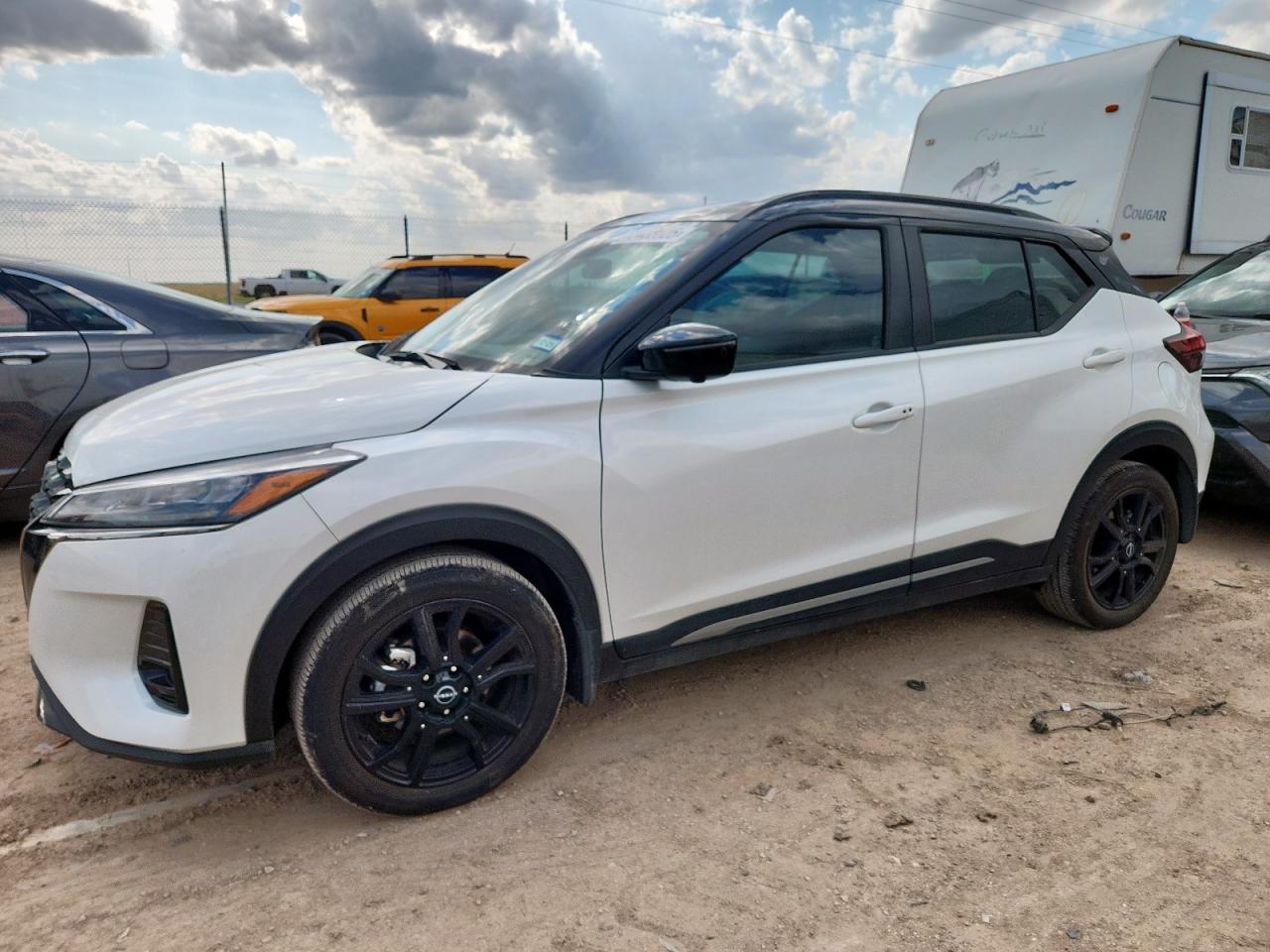 NISSAN KICKS SR 2024