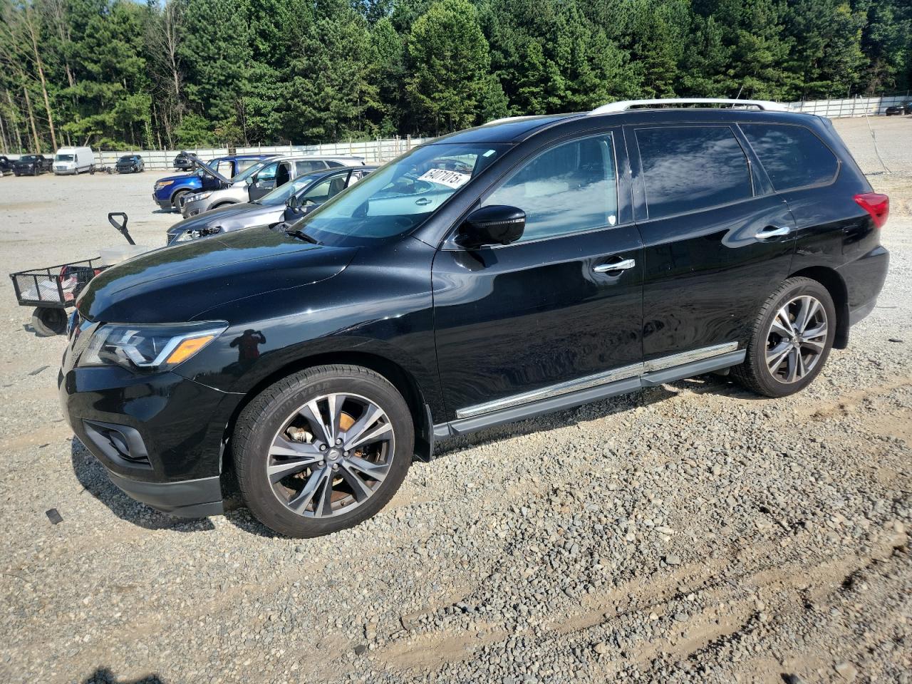 NISSAN PATHFINDER 2017