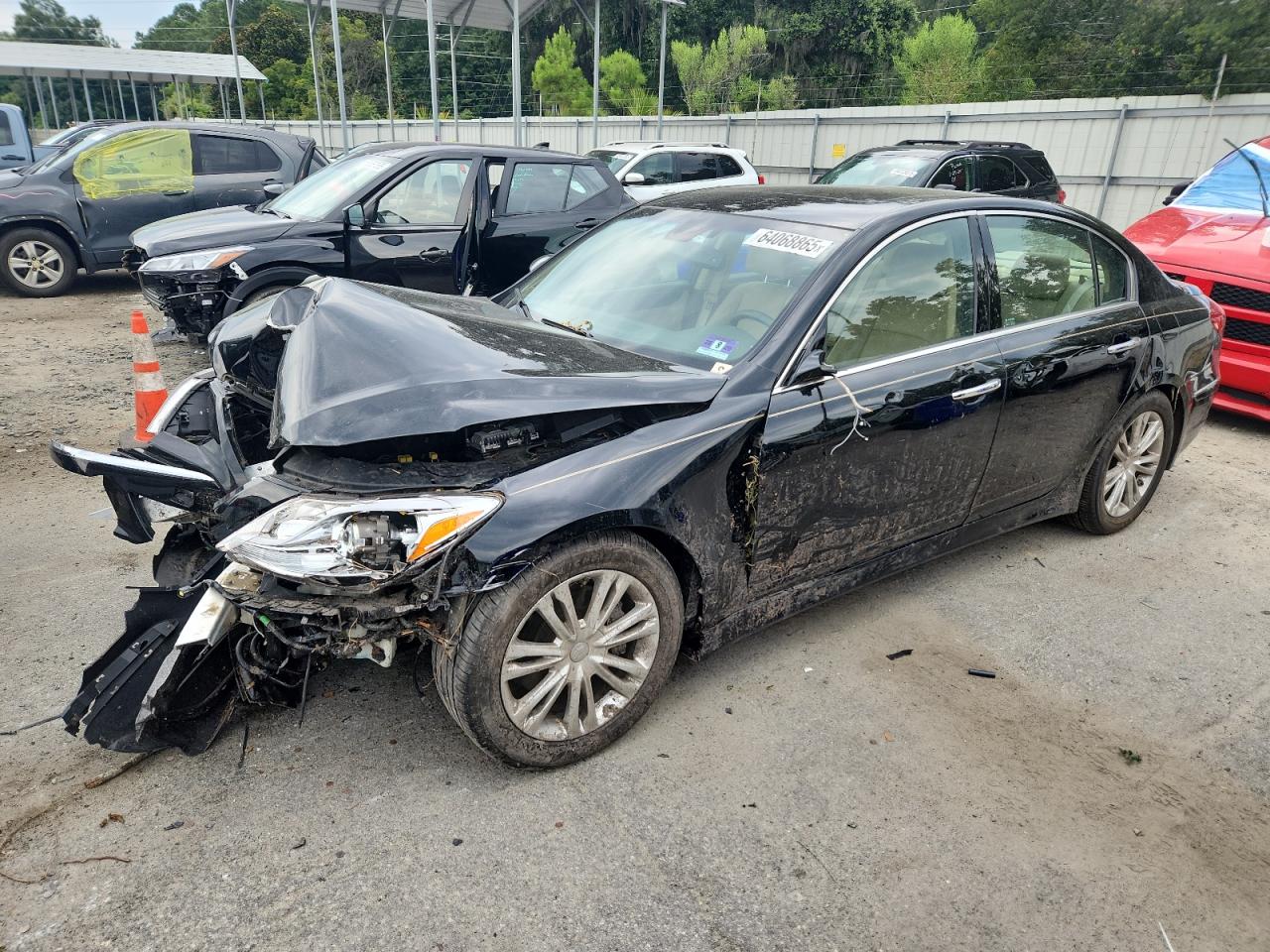 HYUNDAI GENESIS 3. 2013