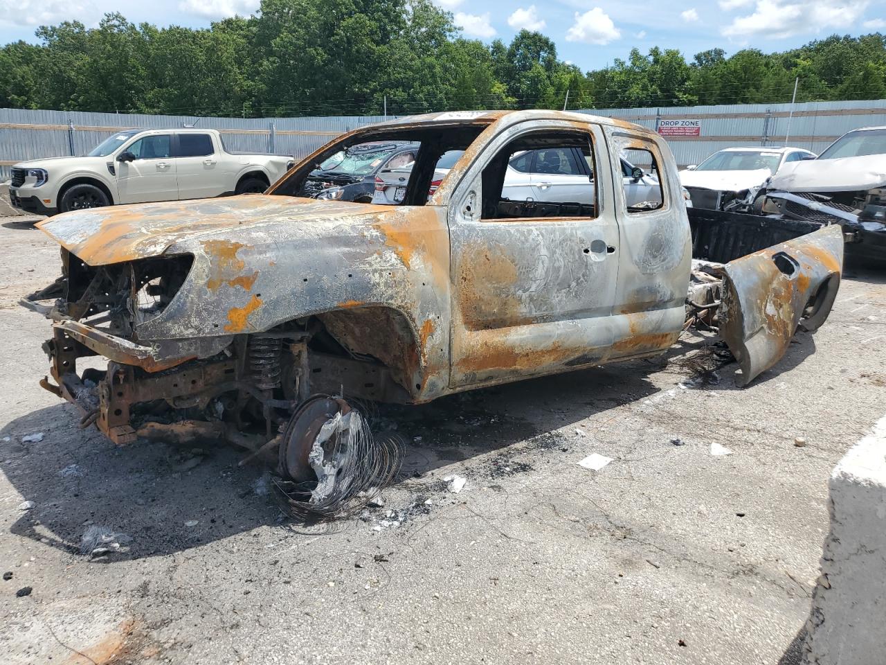 TOYOTA TACOMA ACC 2006