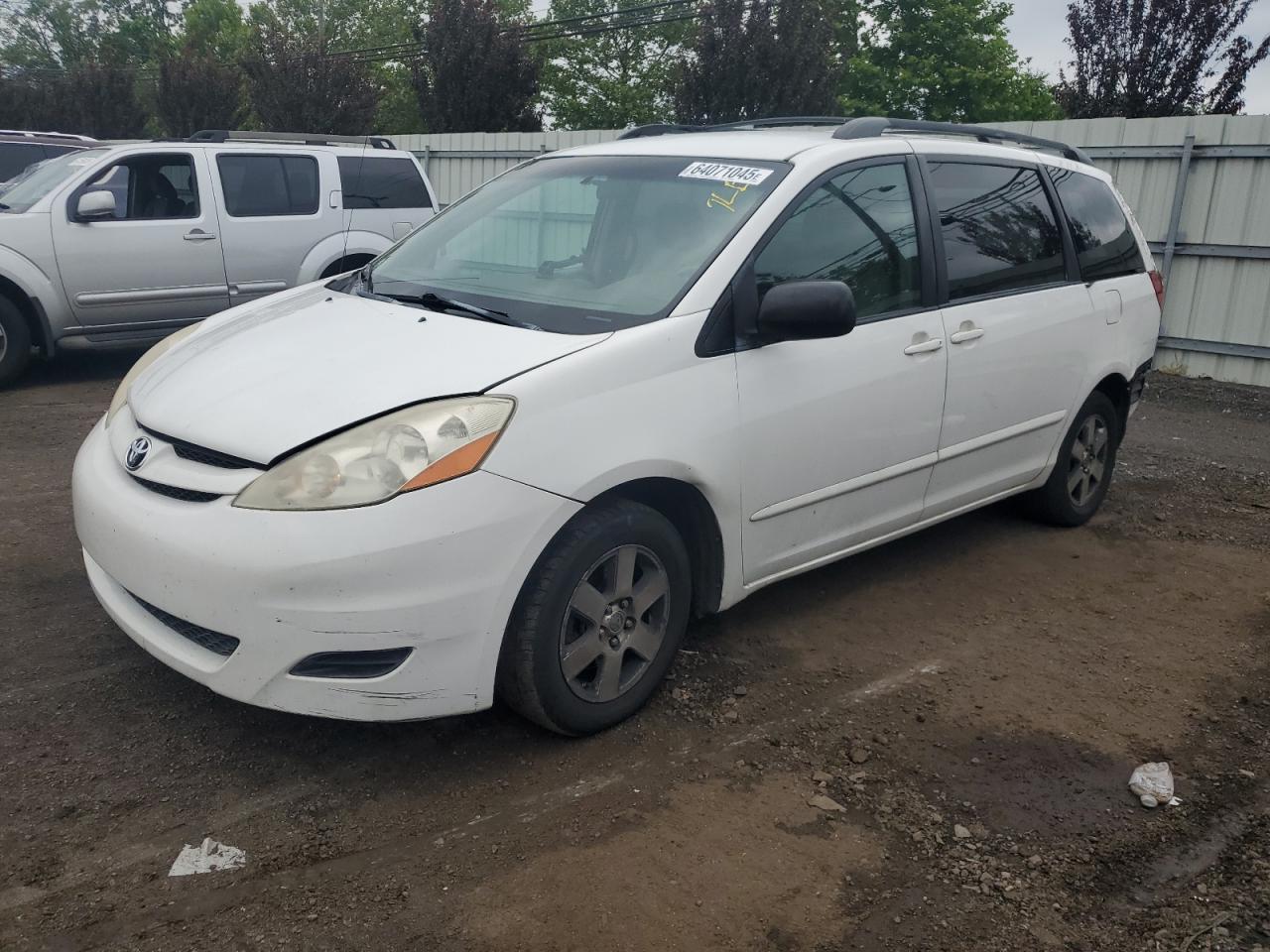 TOYOTA SIENNA CE 2007