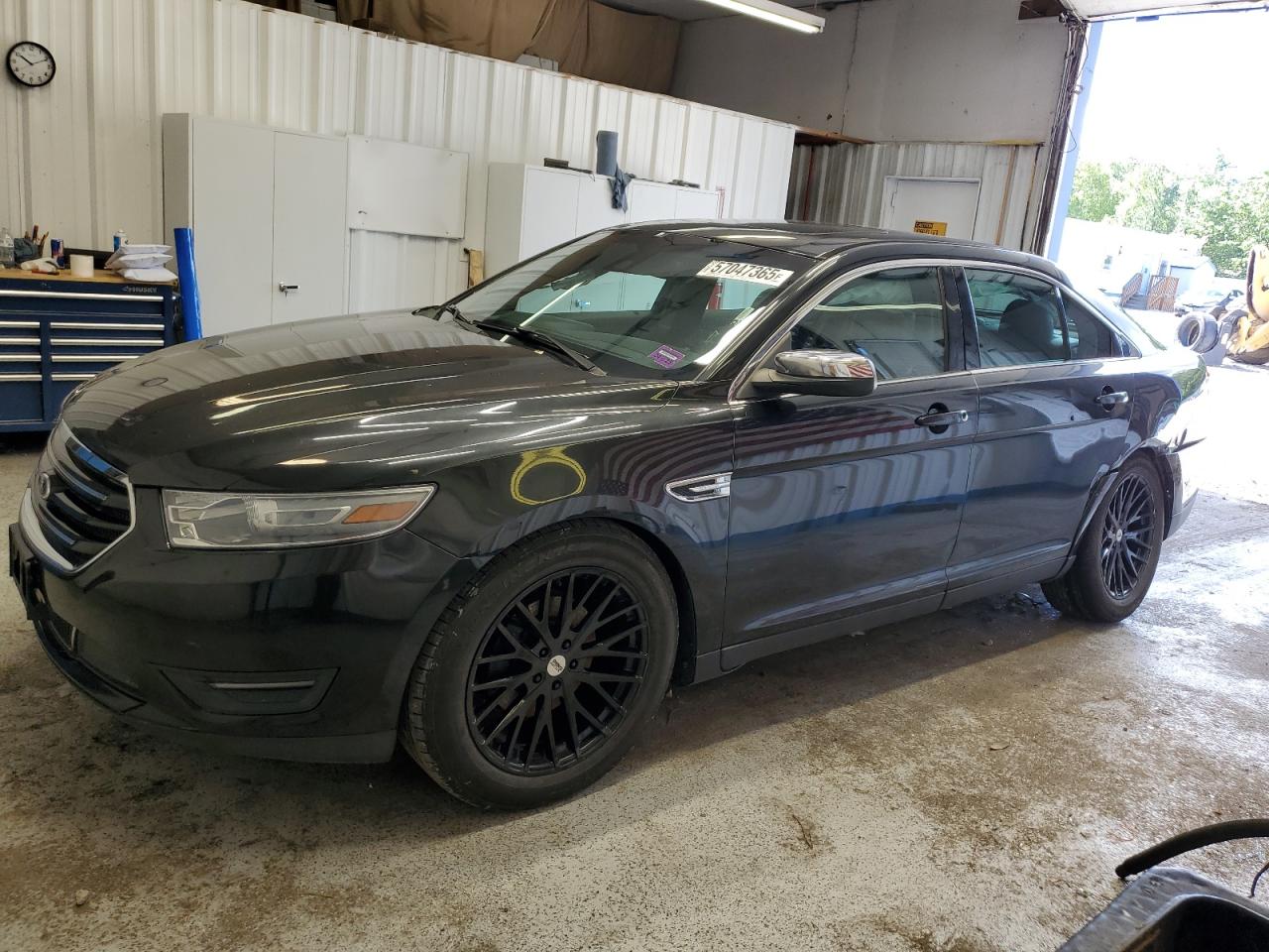 FORD TAURUS LIM 2014