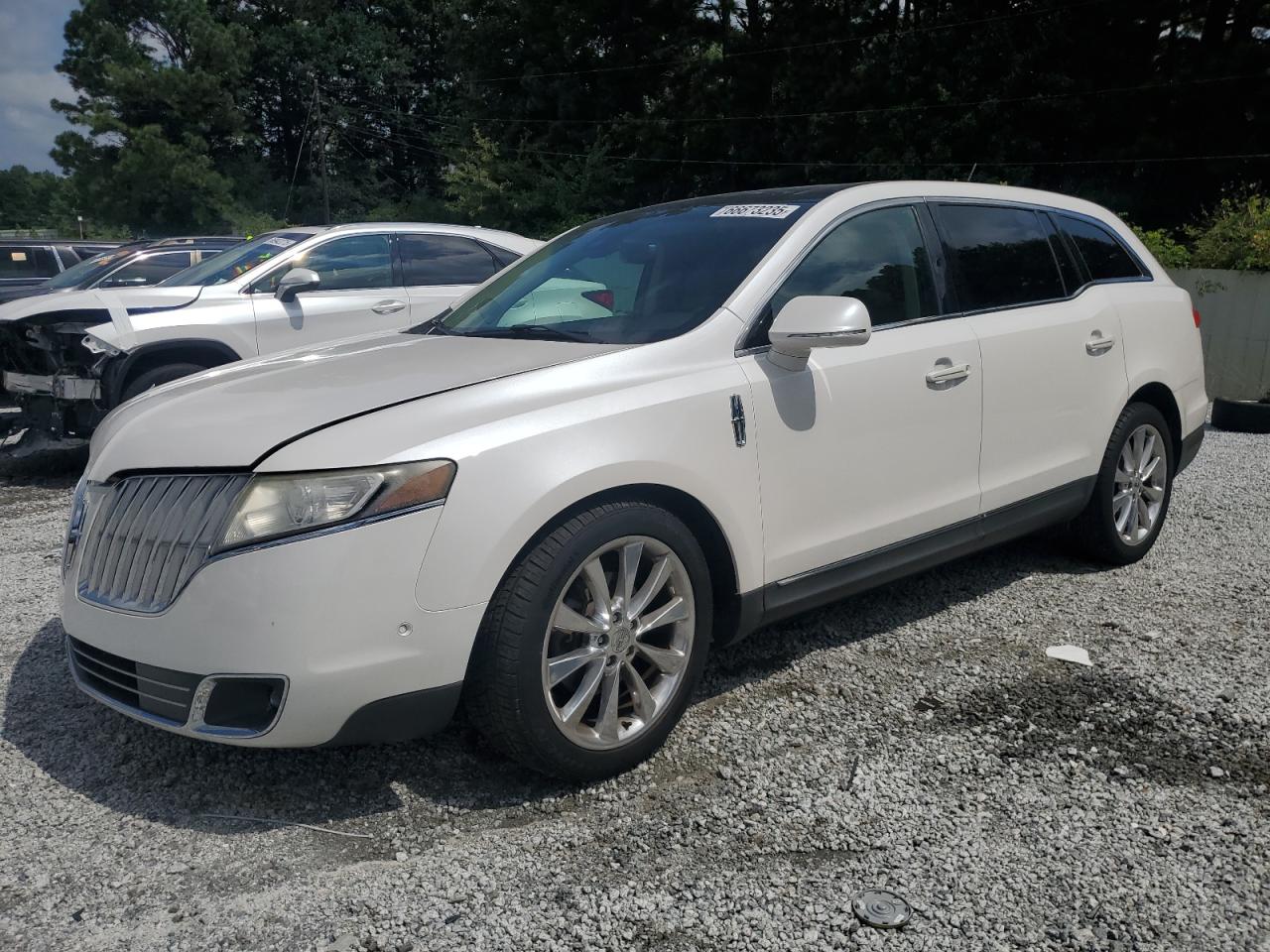 LINCOLN MKT 2012