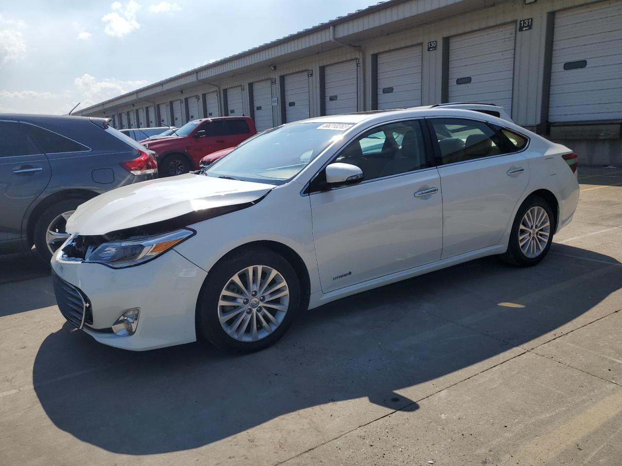 TOYOTA AVALON HYBRID 2015