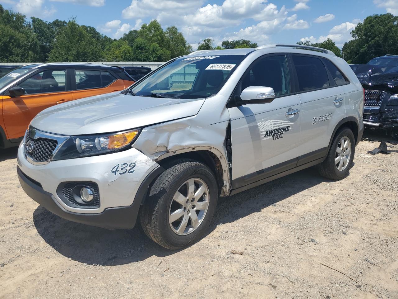KIA SORENTO LX 2013