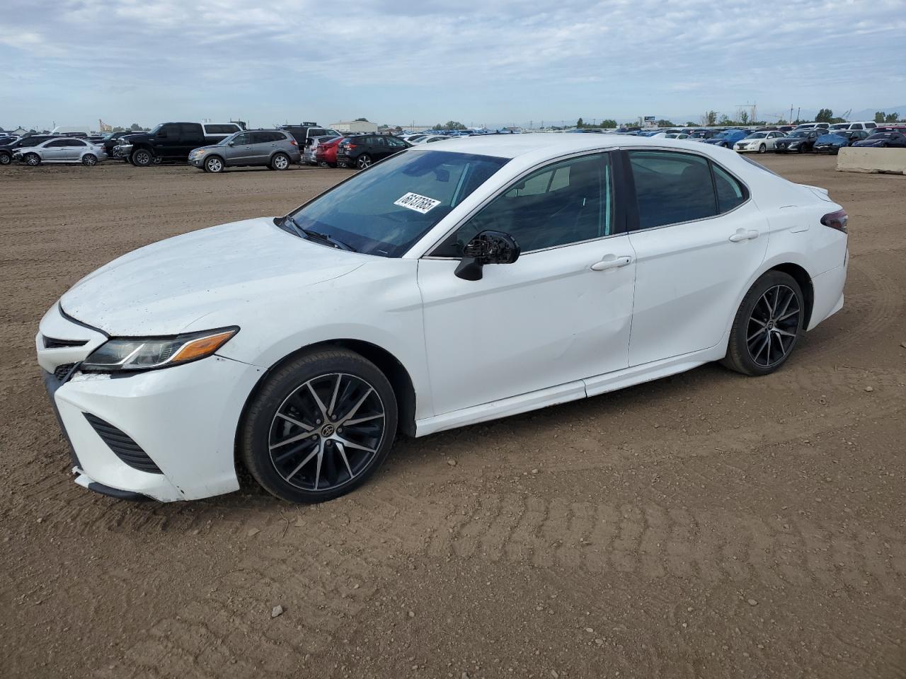 TOYOTA CAMRY SE 2021